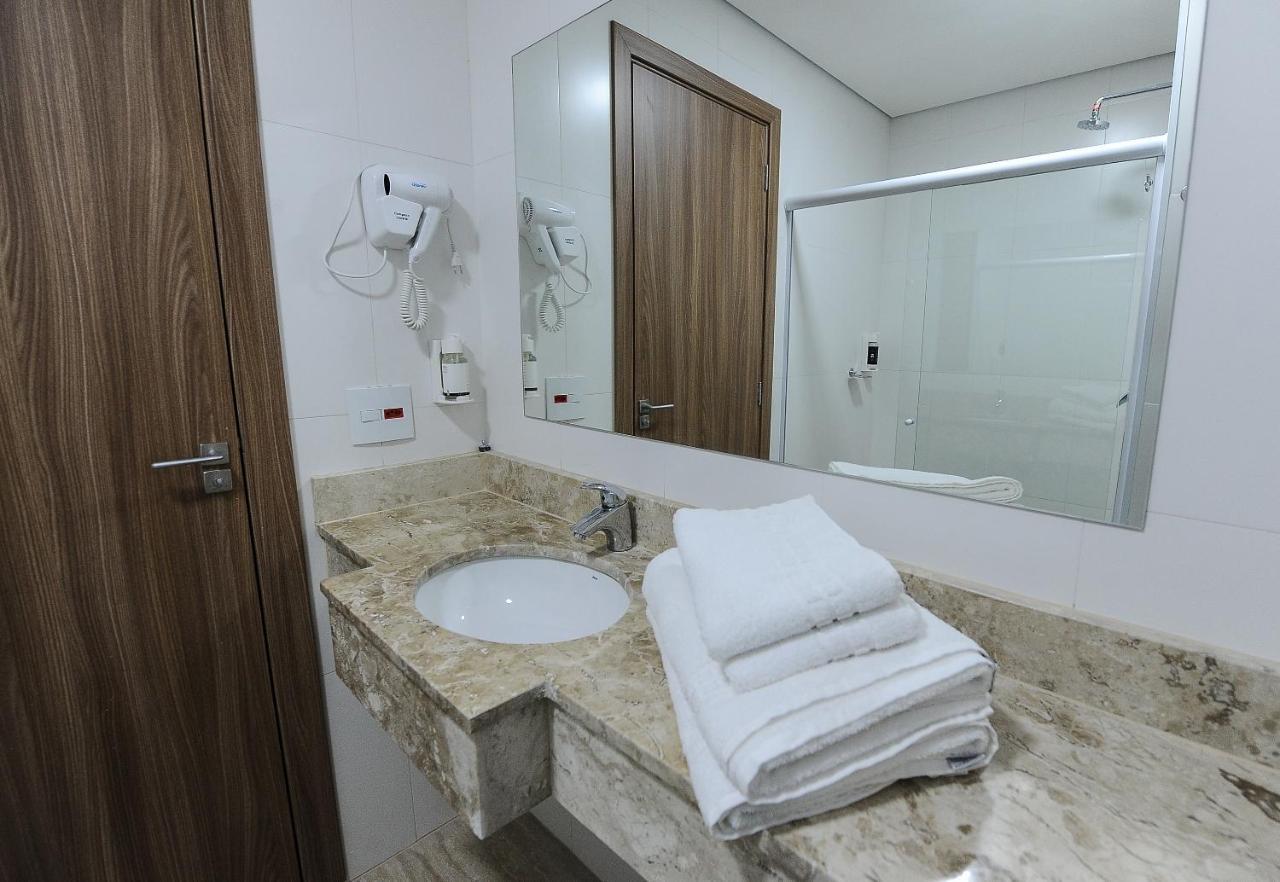 Bristol Infinity Rio Claro Hotell Exteriör bild