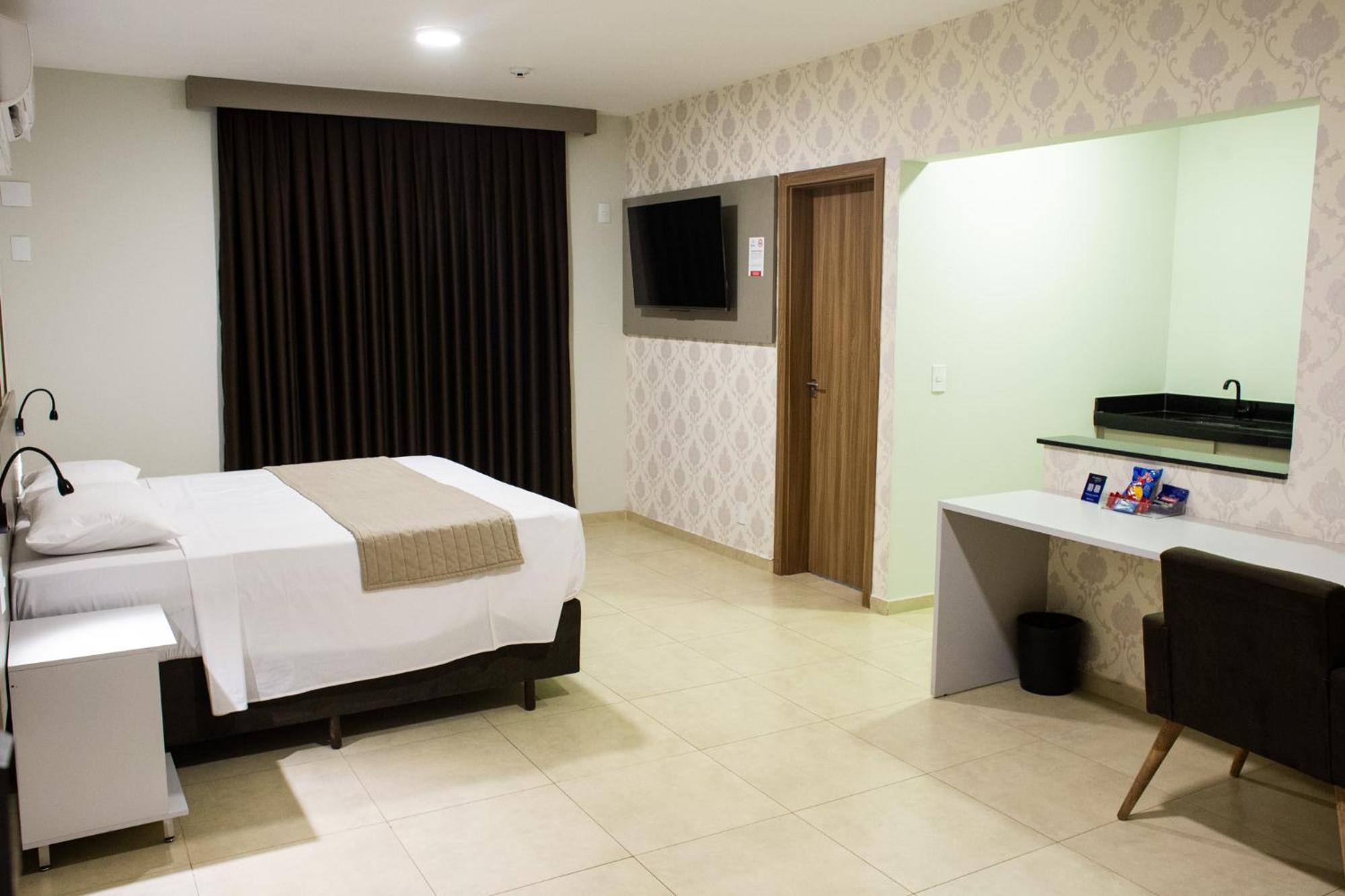 Bristol Infinity Rio Claro Hotell Exteriör bild